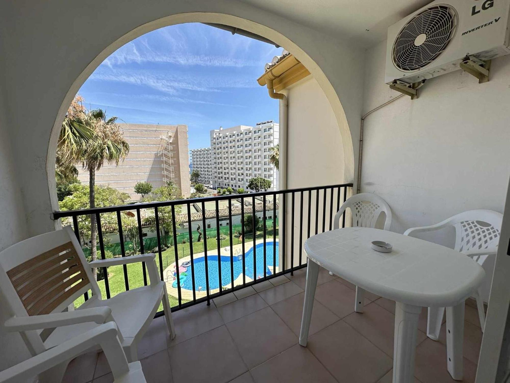 Apartamento La Carihuela A 2 Minutos De La Playa Torremolinos Ngoại thất bức ảnh