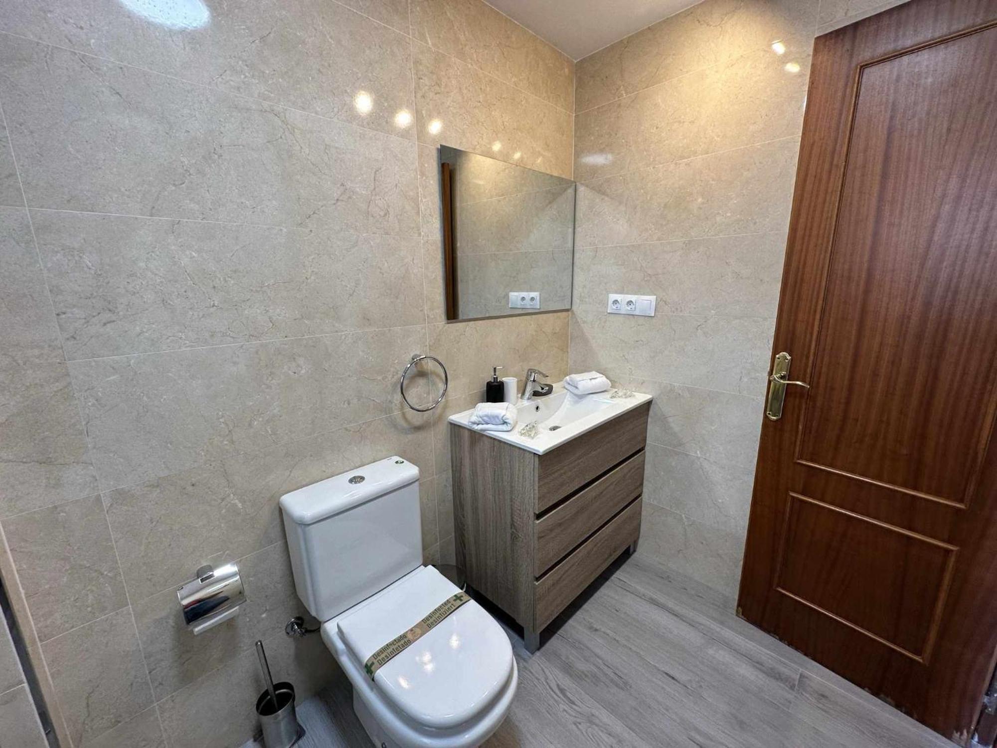 Apartamento La Carihuela A 2 Minutos De La Playa Torremolinos Ngoại thất bức ảnh