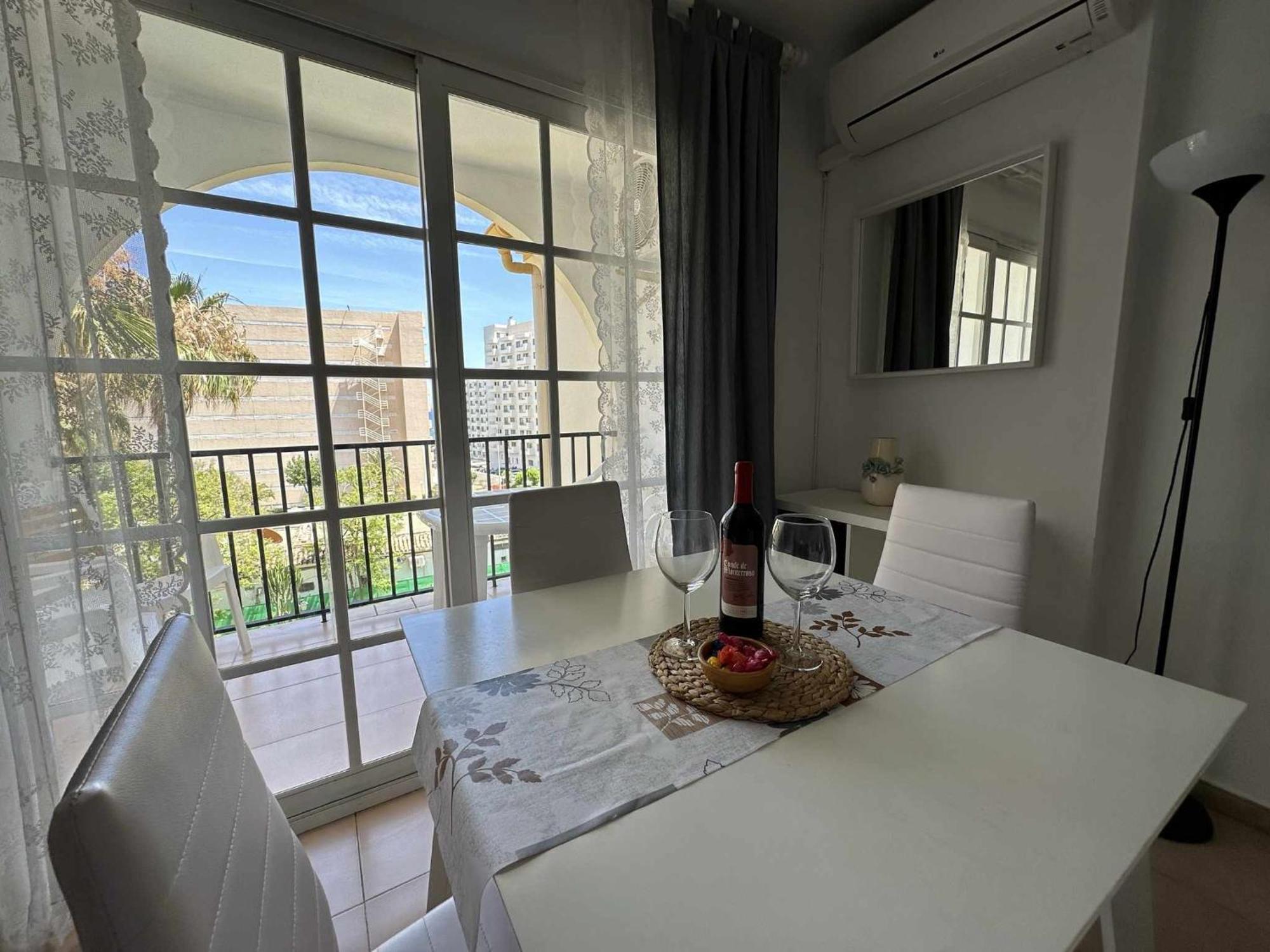 Apartamento La Carihuela A 2 Minutos De La Playa Torremolinos Ngoại thất bức ảnh